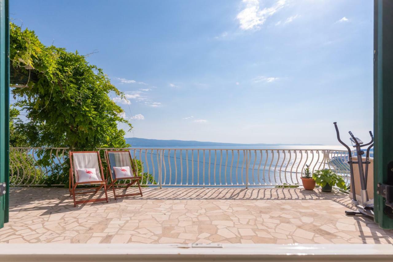 Holiday Home Figa Omis Exterior photo